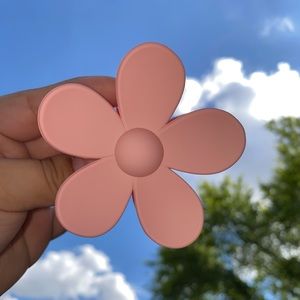 Flower hair clips 🌺